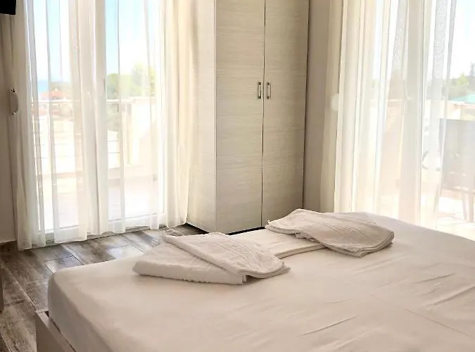 Be Happy Apartamento Vourvourou