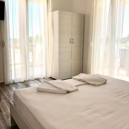 Be Happy Apartment Vourvourou